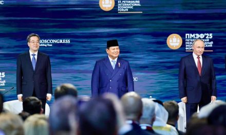 Prabowo Soroti Sulitnya Si Miskin Indonesia Jadi Kelas Menengah