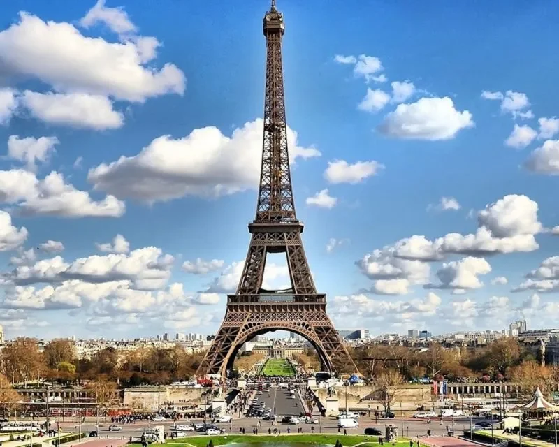 Sejarah Dan Keindahan Arsitektur Paris, Yuk Kita Bahas Di Sini