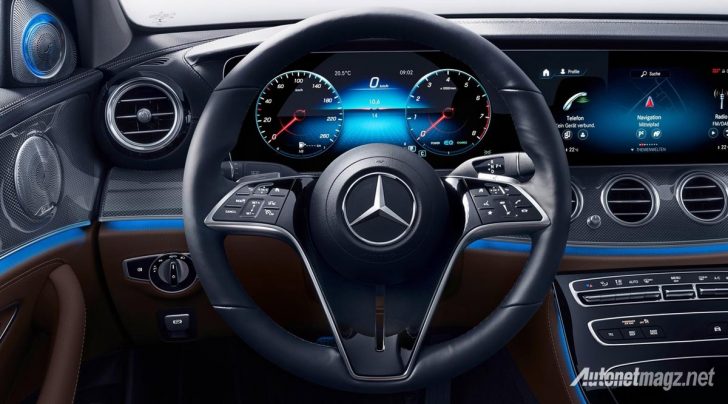 Teknologi Mercedes Benz Berikan Kenyamanan Berkendara